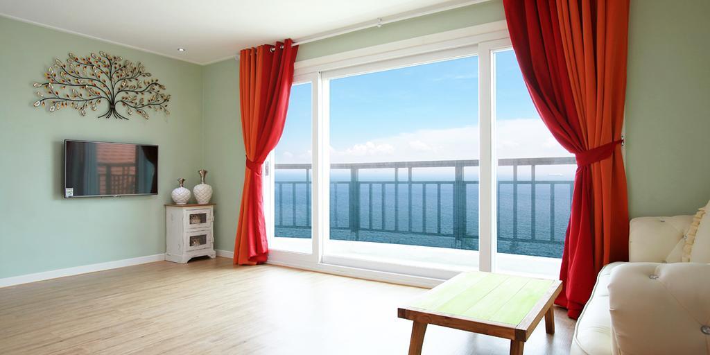 Montmartre Villa Namhae Exterior photo