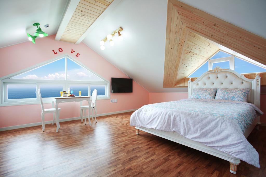 Montmartre Villa Namhae Exterior photo