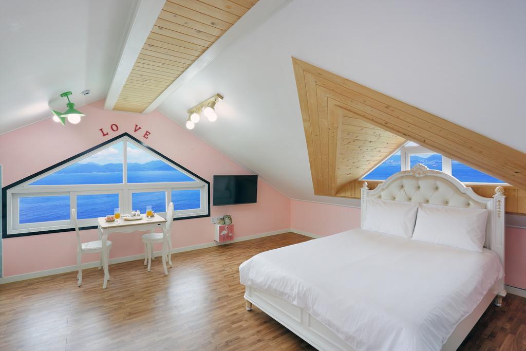 Montmartre Villa Namhae Exterior photo